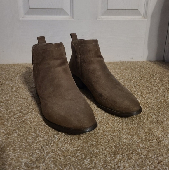 Booties - Picture 1 of 4